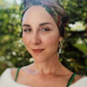 Meet your Posher, Scarlet